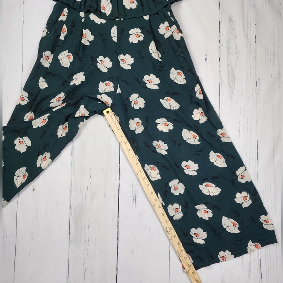 J.O.A. from Anthropologie -- Green Floral Jumpsuit - Wide Leg Flowy with Pockets - Picture 6 of 13